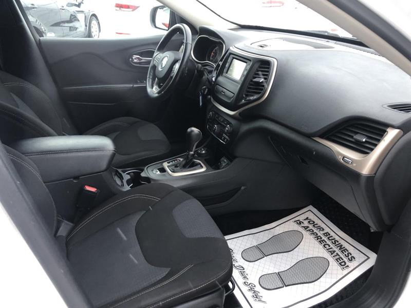 jeep Cherokee 2015 - 11