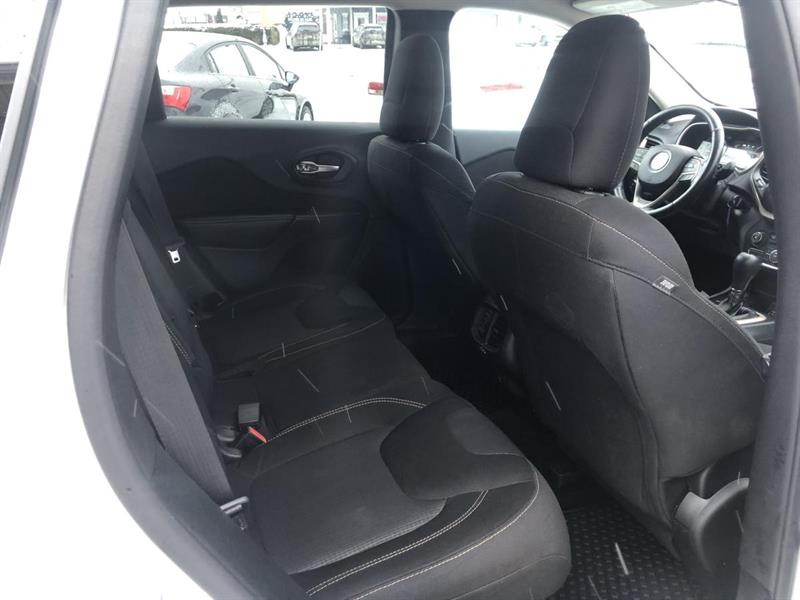 jeep Cherokee 2015 - 12