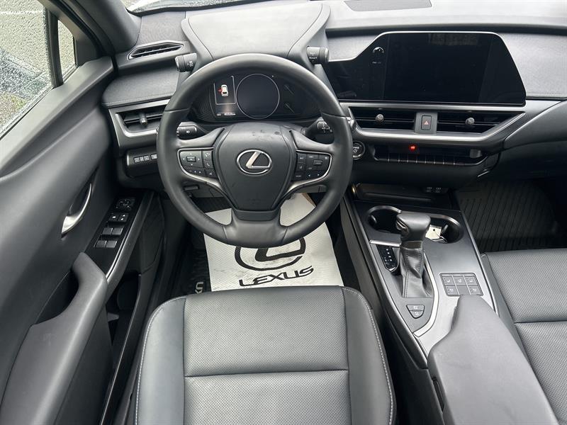lexus UX 2023 - 18