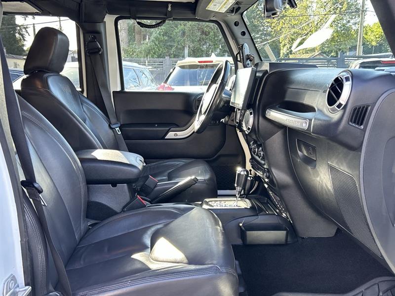 jeep Wrangler 2015 - 32