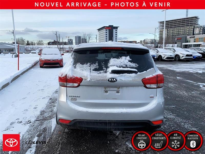 kia Rondo 2015 - 3