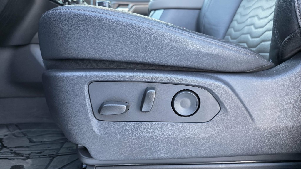 chevrolet Silverado 1500 2024 - 22