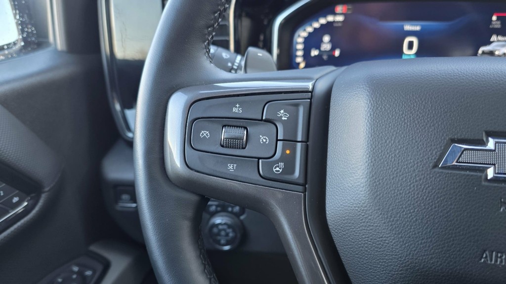 chevrolet Silverado 1500 2024 - 32