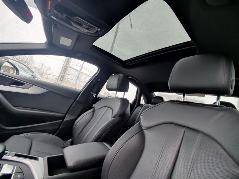 audi berline A4 2018 - 13