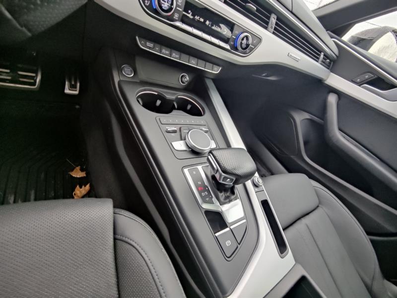 audi berline A4 2018 - 15