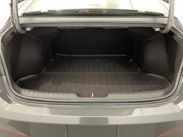 hyundai Elantra 2025 - 26