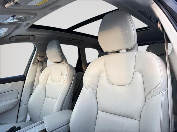 volvo XC60 2023 - 11