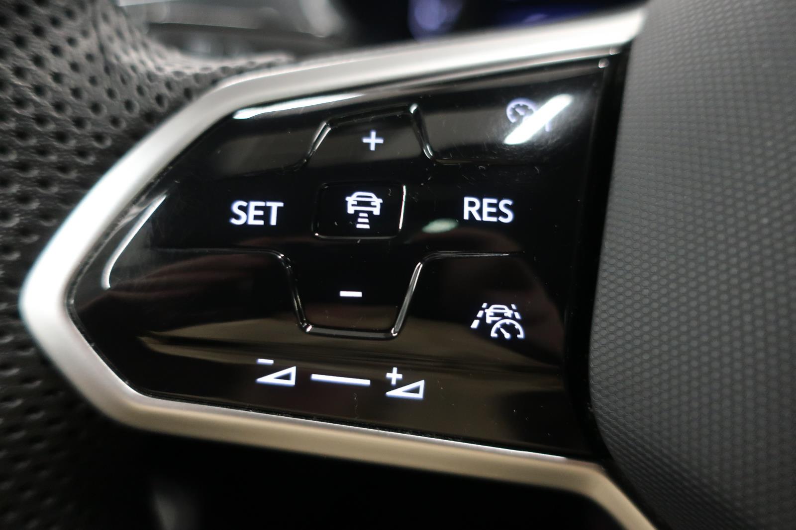 volkswagen Tiguan 2022 - 17