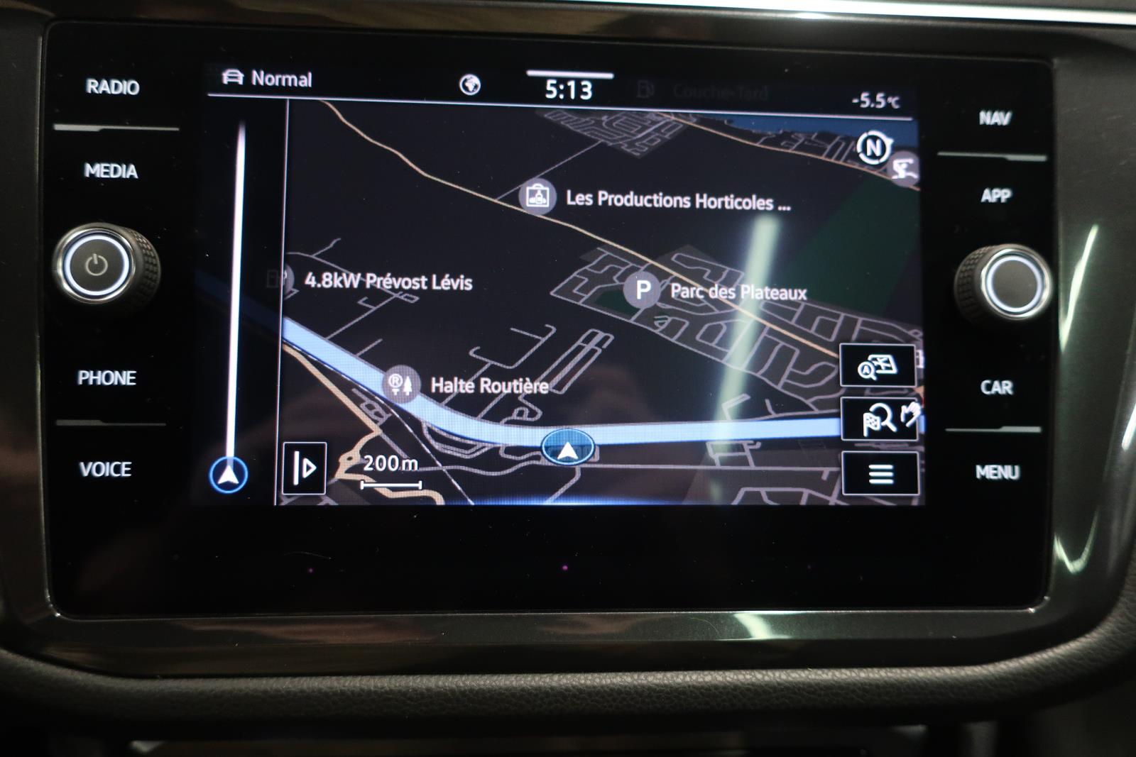 volkswagen Tiguan 2022 - 19