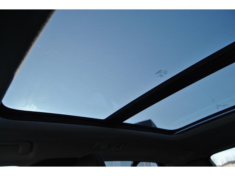 volvo XC40 2023 - 25