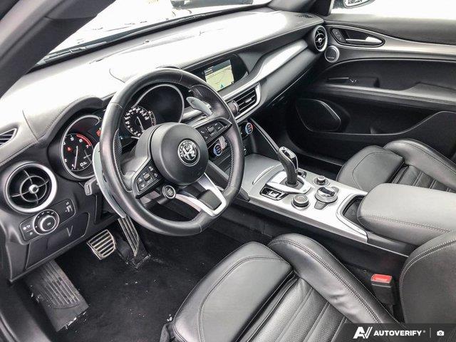 alfa romeo Stelvio 2022 - 12