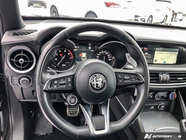 alfa romeo Stelvio 2022 - 13