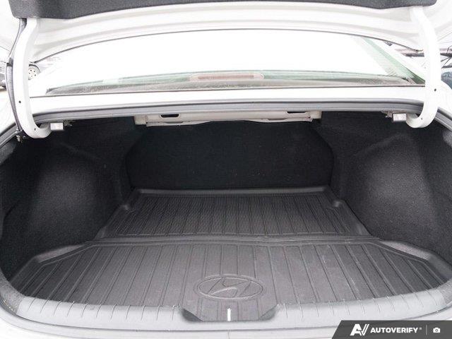 hyundai Elantra 2022 - 11