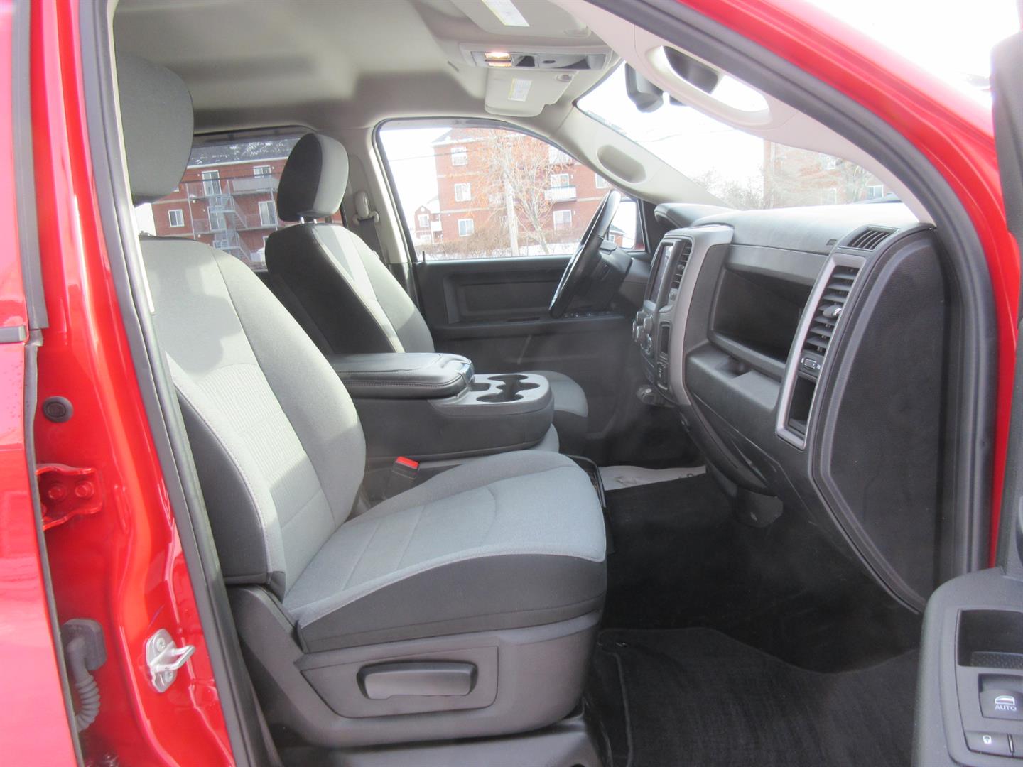 ram 1500 Classic 2021 - 28