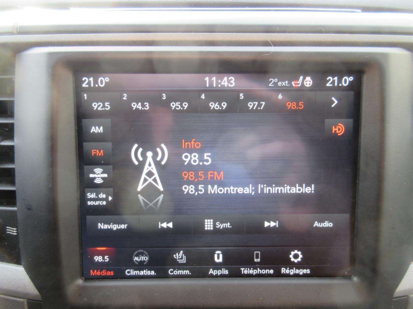 ram 1500 Classic 2021 - 35