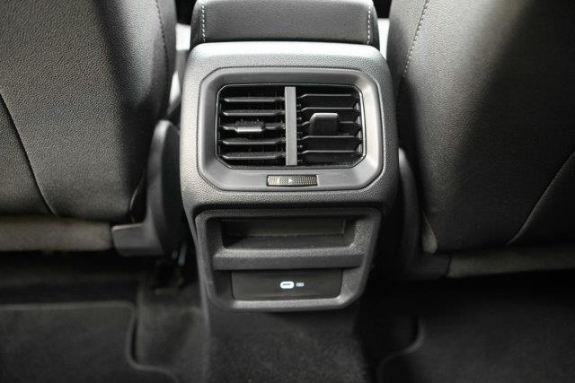 volkswagen Taos 2025 - 24