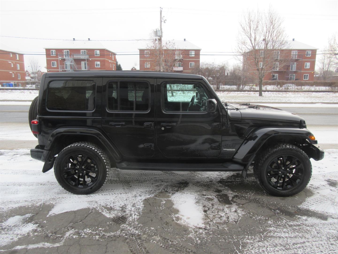 jeep Wrangler 2021 - 13