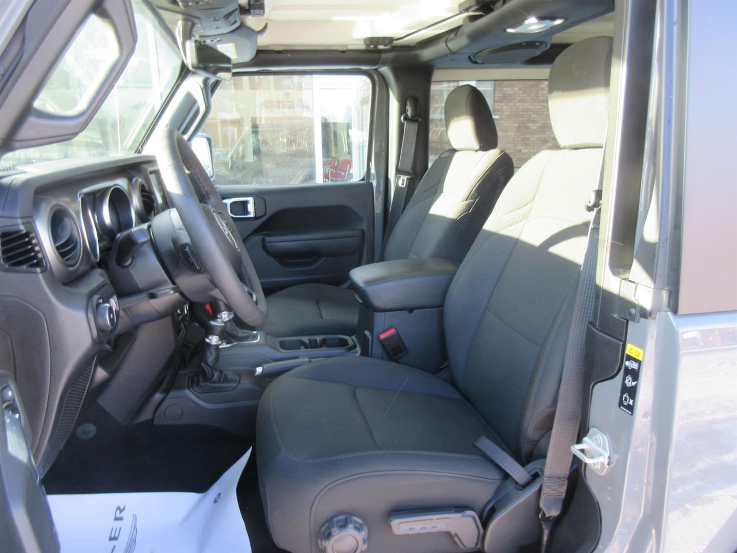 jeep Wrangler 2023 - 23