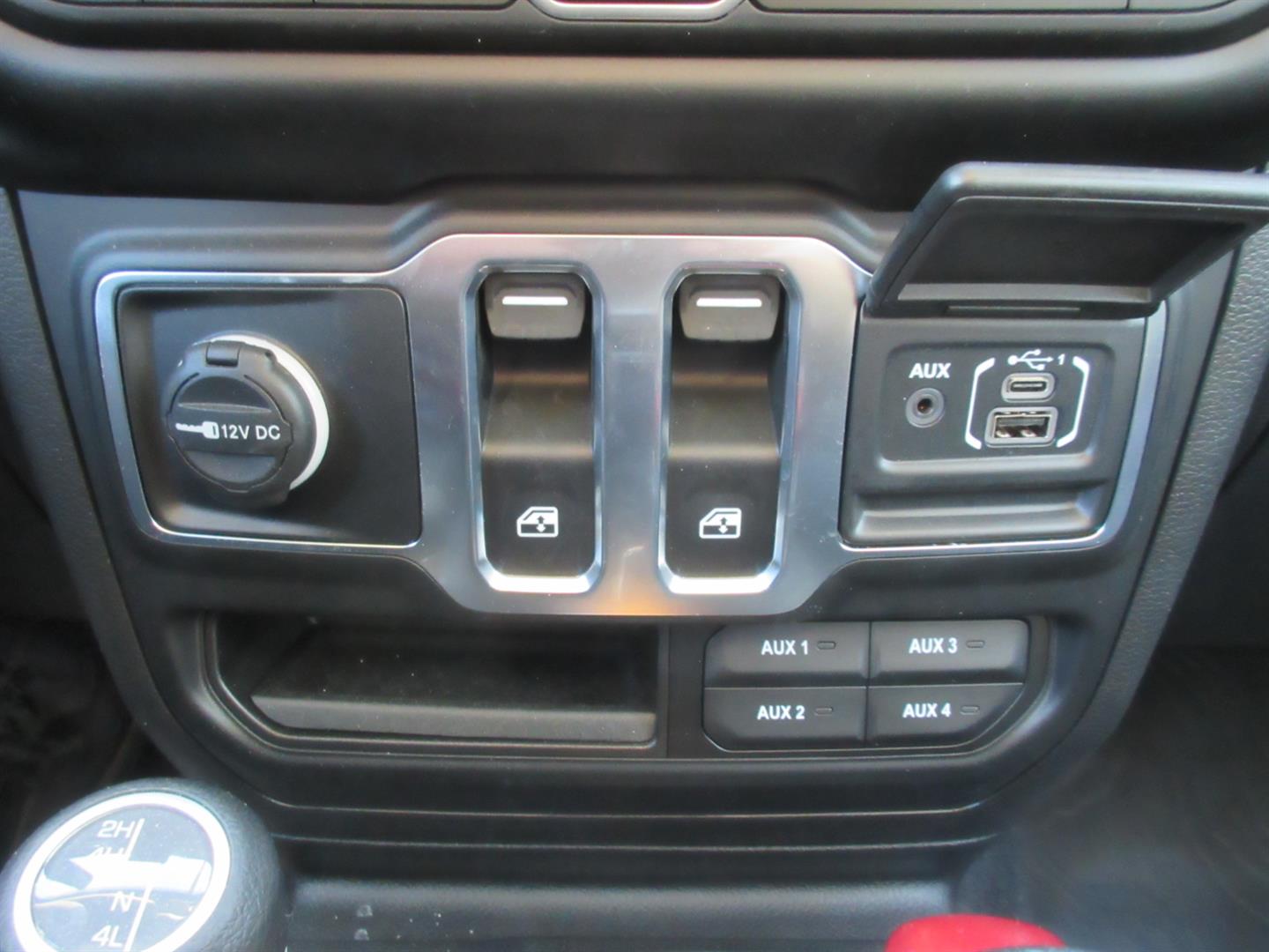 jeep Wrangler 2023 - 28