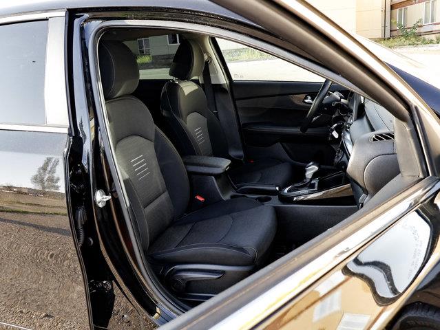 kia Forte 2021 - 25