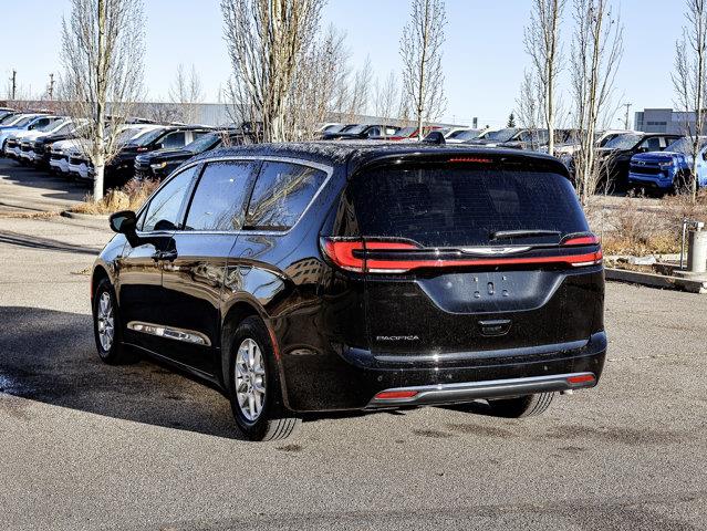chrysler Pacifica 2024 - 11