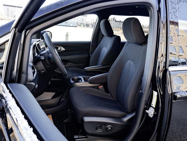 chrysler Pacifica 2024 - 16