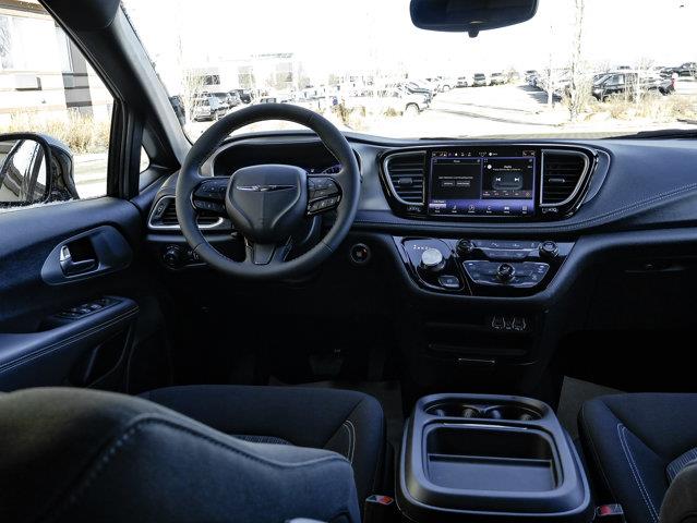 chrysler Pacifica 2024 - 28