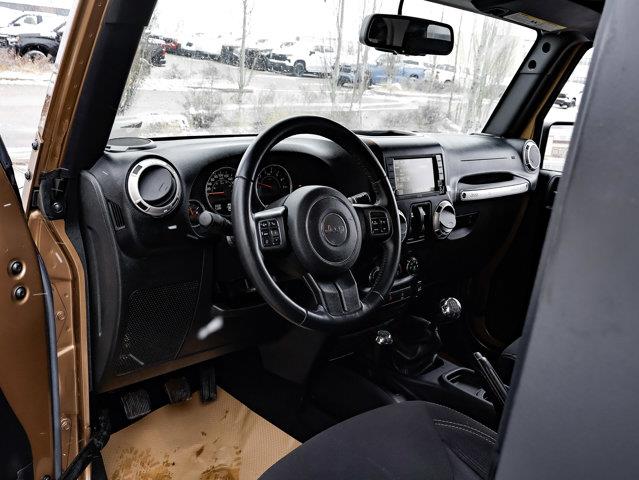 jeep Wrangler 2015 - 22