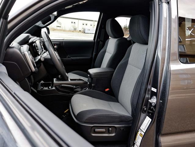 toyota Tacoma 2023 - 17