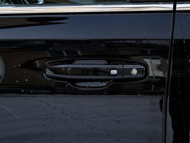 chevrolet Suburban 2023 - 8