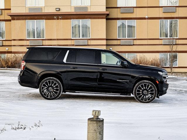 chevrolet Suburban 2023 - 14