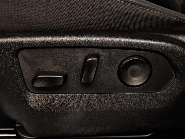 chevrolet Silverado 1500 2025 - 19