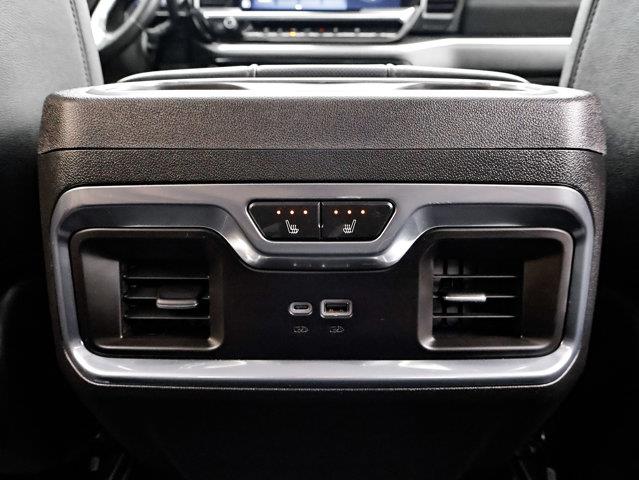 chevrolet Silverado 3500HD 2025 - 32