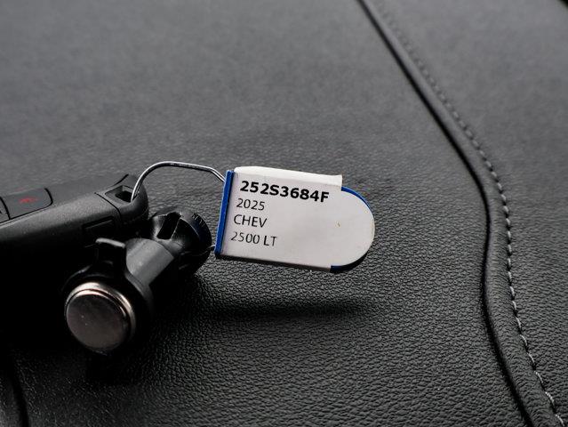 Chevrolet Silverado 2500 32