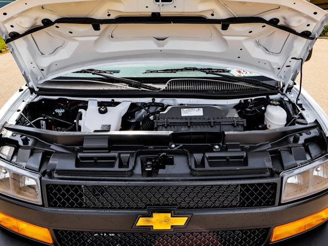 chevrolet Express Cargo Van 2025 - 9