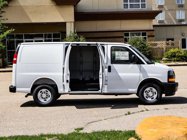 chevrolet Express Cargo Van 2025 - 16