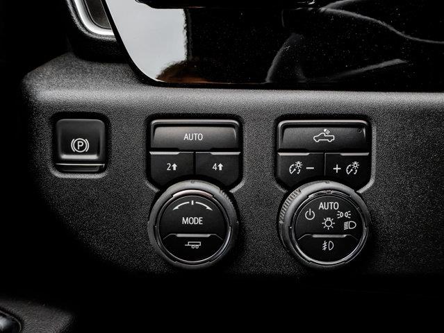 chevrolet Silverado 1500 2025 - 19