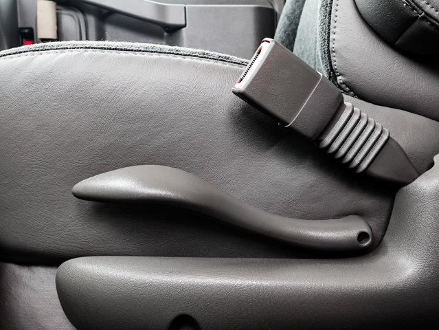 chevrolet Express Cargo Van 2025 - 18