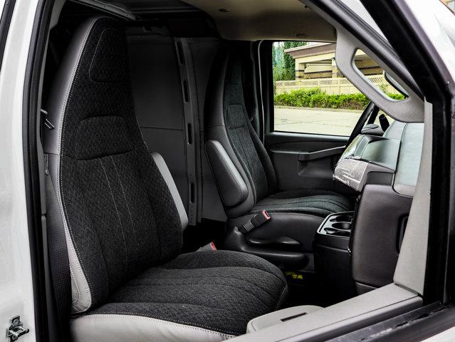 chevrolet Express Cargo Van 2025 - 30