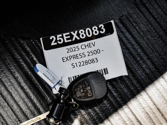 chevrolet Fourgonnette Express utilitaire 2025 - 32