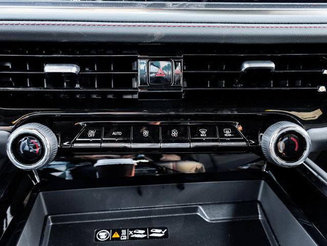 chevrolet Suburban 2025 - 30