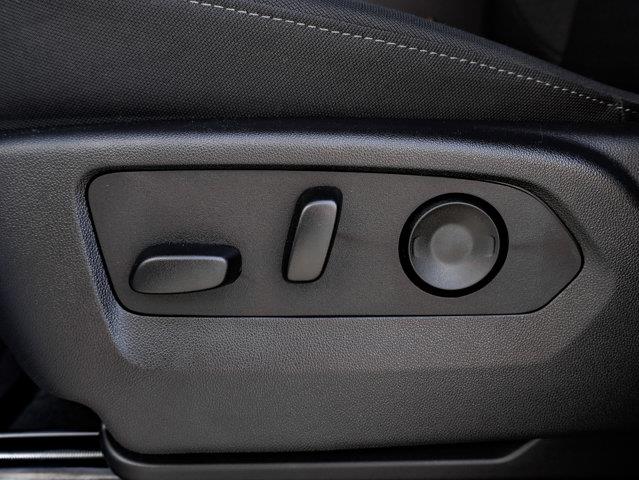 chevrolet Silverado 1500 2025 - 19