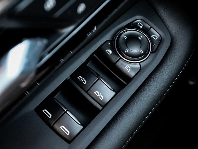 chevrolet Suburban 2025 - 17