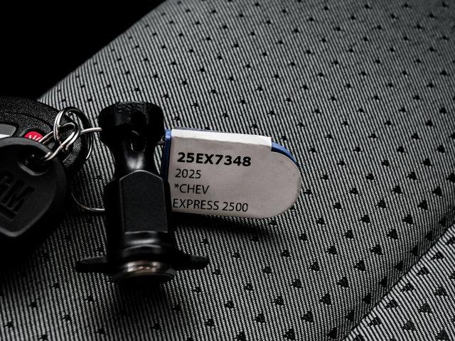 chevrolet Fourgonnette Express utilitaire 2025 - 32