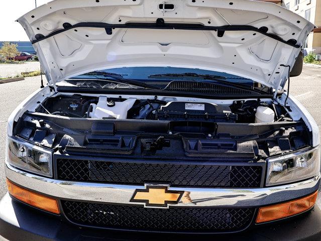chevrolet Express Passenger 2025 - 9