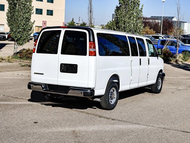 chevrolet Express Passenger 2025 - 13