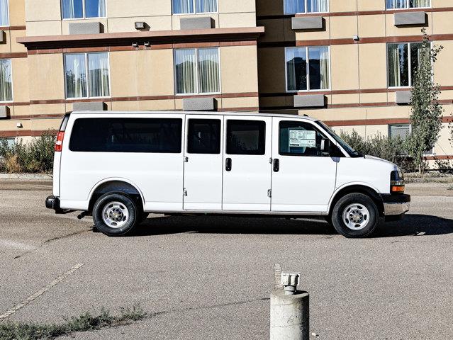 chevrolet Express Passenger 2025 - 14