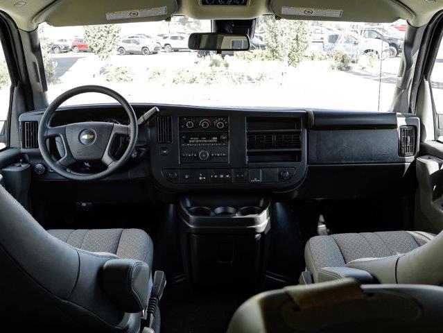 chevrolet Express Passenger 2025 - 24