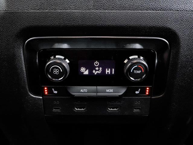 chevrolet Suburban 2026 - 35