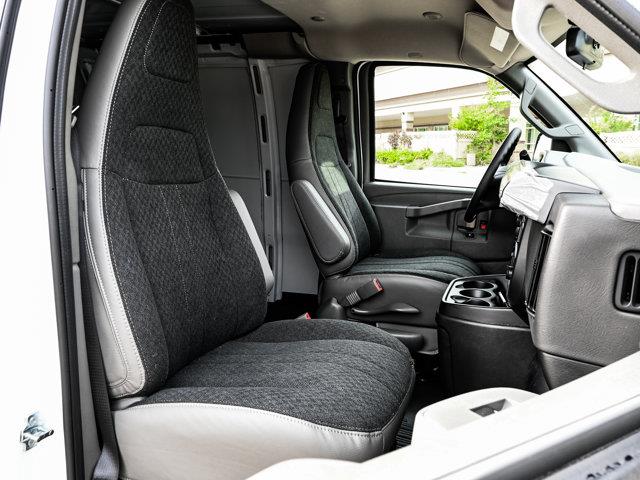 chevrolet Fourgonnette Express utilitaire 2025 - 32